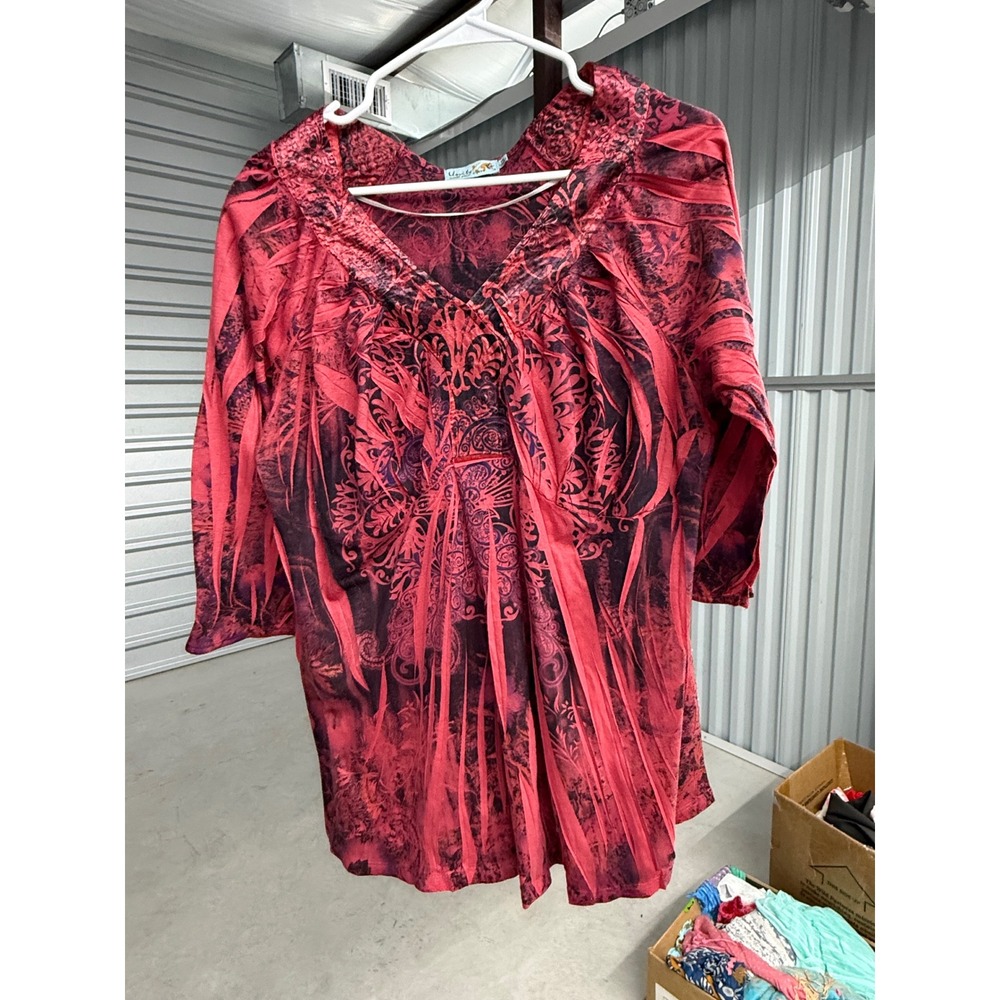 Unity World Wear Woman Red Black Mandala Print V-Neck 3/4 Sleeve Top Plus 1X